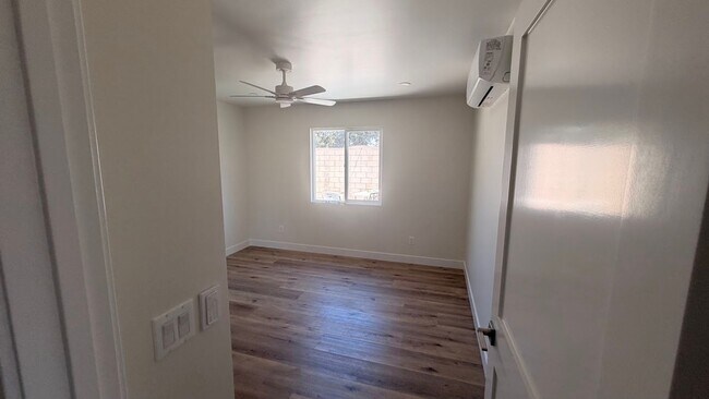 Building Photo - 2036 Primrose Way