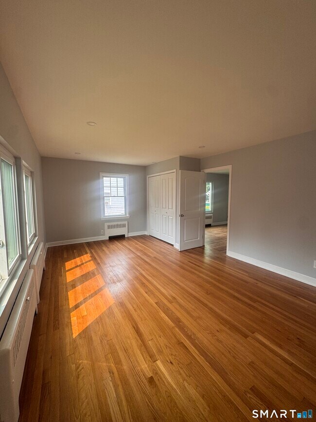 Building Photo - 508 Garfield Ave