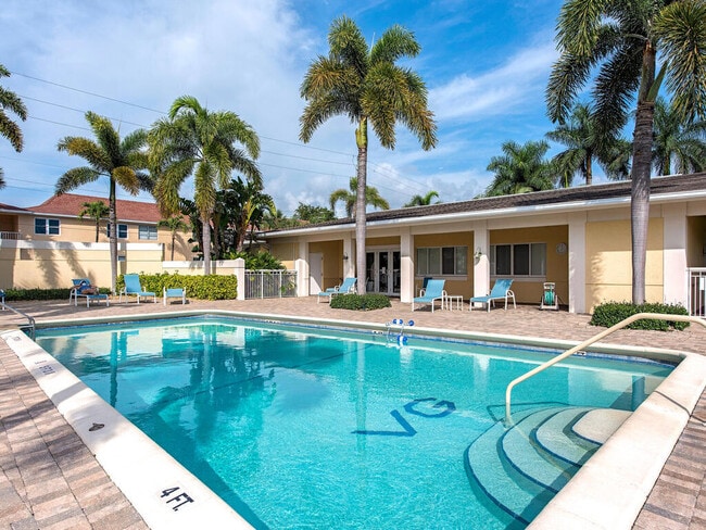 Building Photo - 473 12th Ave S