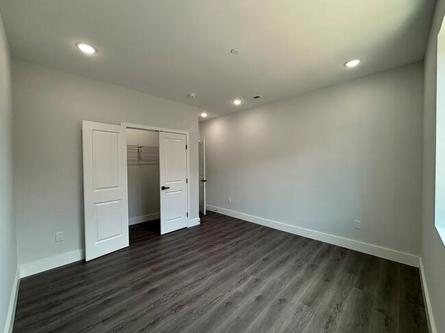 Building Photo - 675 N 41st St