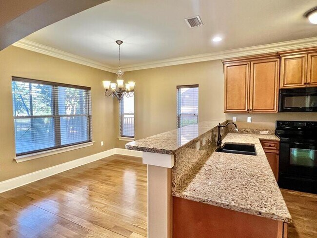 Building Photo - 250 Calusa Blvd