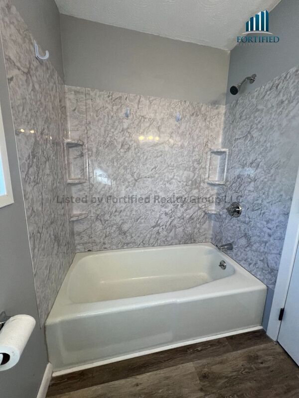 Building Photo - 2352 S Main St