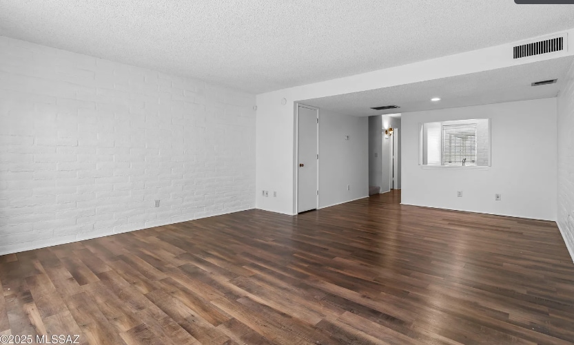 Building Photo - 2875 N Tucson Blvd