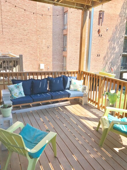 large private deck - 2327 N. Geneva Ter