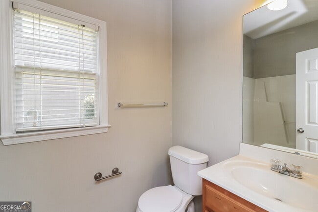 Building Photo - 503 Millside Tr