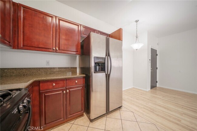 Building Photo - 13941 Sherman Way