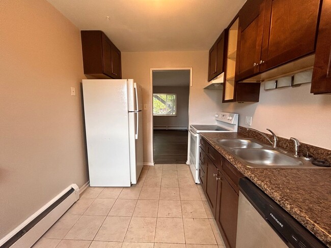 Building Photo - $0 DEPOSIT OPTION!!! OLDE TOWN ARVADA, 3 B...
