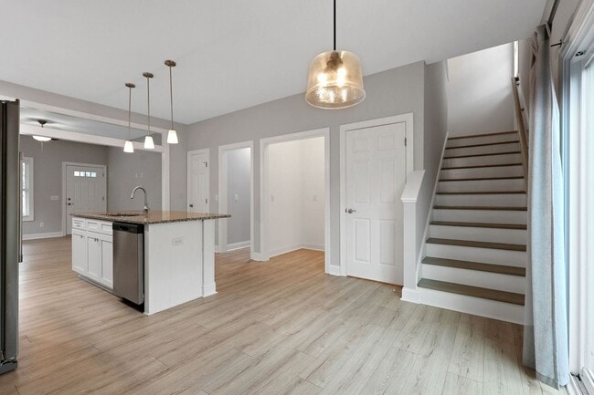 Building Photo - Spacious 3BR House in Wilmington - Newer C...