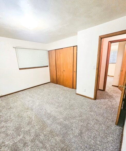 Building Photo - 1310 NE Williams St