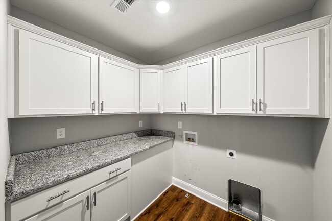 Building Photo - 9846 Foot Path Ln