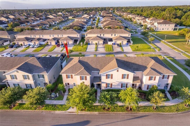 Building Photo - 4806 Riverwalk Dr