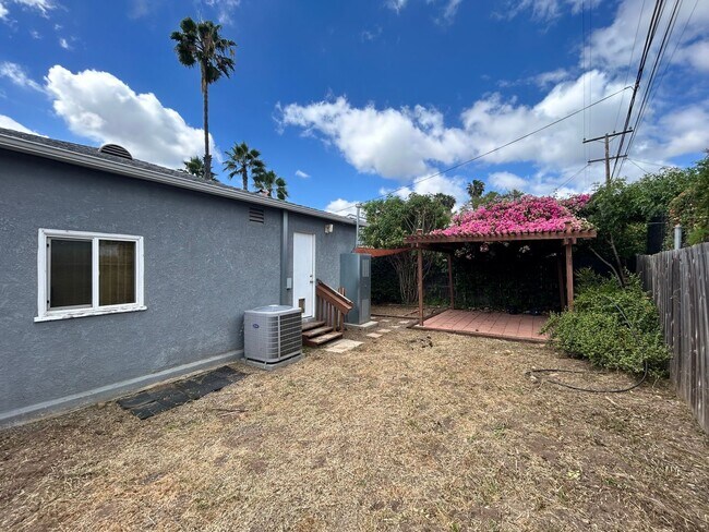Building Photo - Charming 3BD/2BA w/ A/C, Attached Garage, and Large Yard in La Mesa!