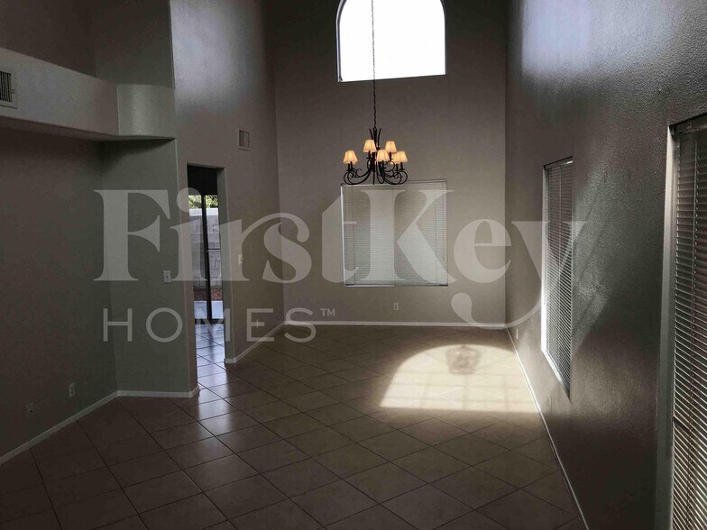 Building Photo - 9348 Copper Villa Ct