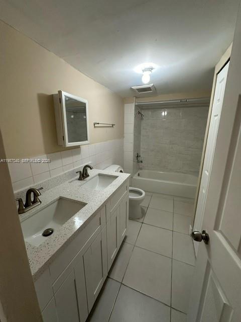 Building Photo - 6321 NW 20th Ave