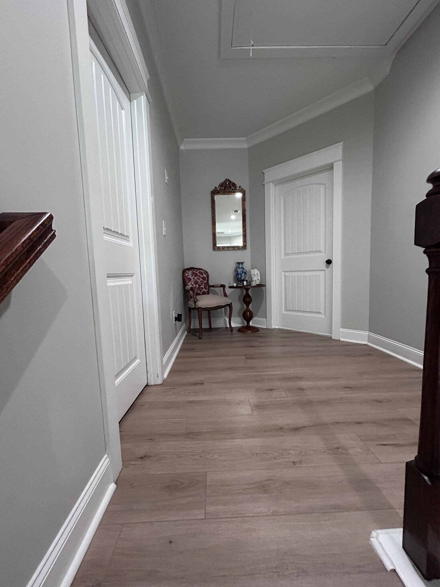 Top of Stairs Reading Nook - 5006 Groover Dr SE