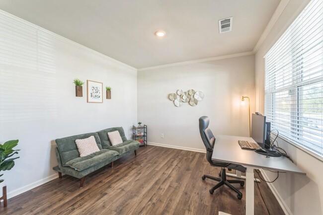 Building Photo - 7595 Jennadee Dr