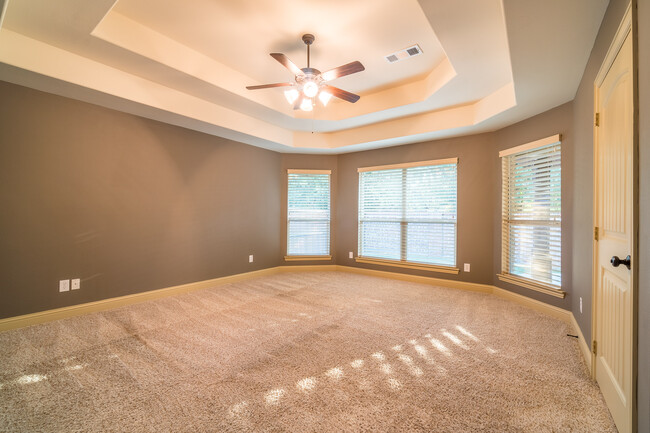 Building Photo - 8121 Tyler Dr