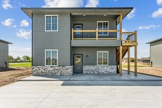 Building Photo - 109 Meadowbrook Dr
