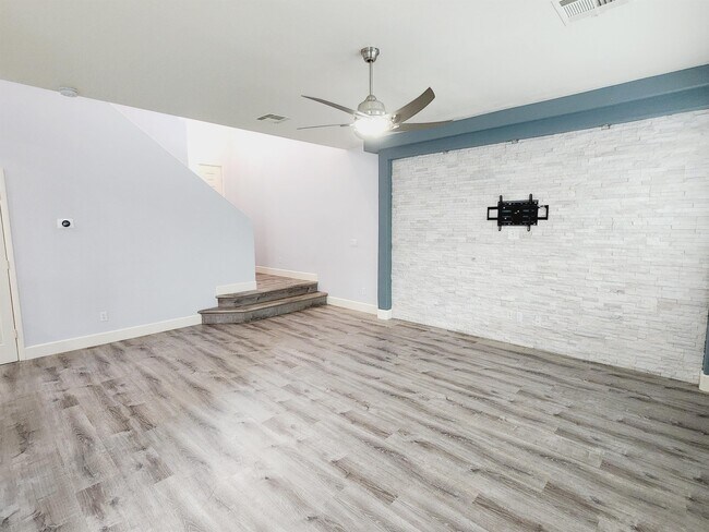 Building Photo - 9715 Wailings Ave