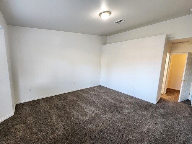 Building Photo - 11710 Walderi St