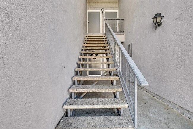 Building Photo - 1250 S Brookhurst St