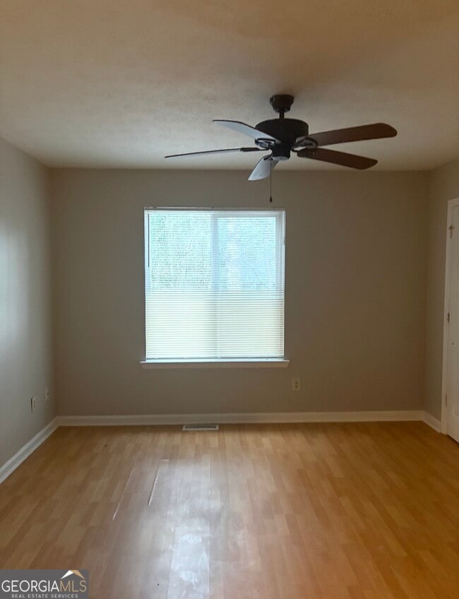 Building Photo - 2059 Charter Ln