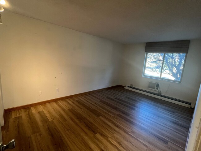 Building Photo - Remington Post Ground Floor 2 Bedroom 2 Ba...