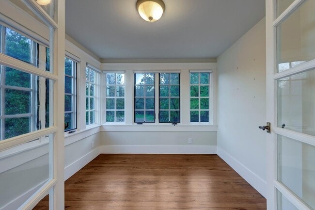 Building Photo - 1205 Enfield Rd