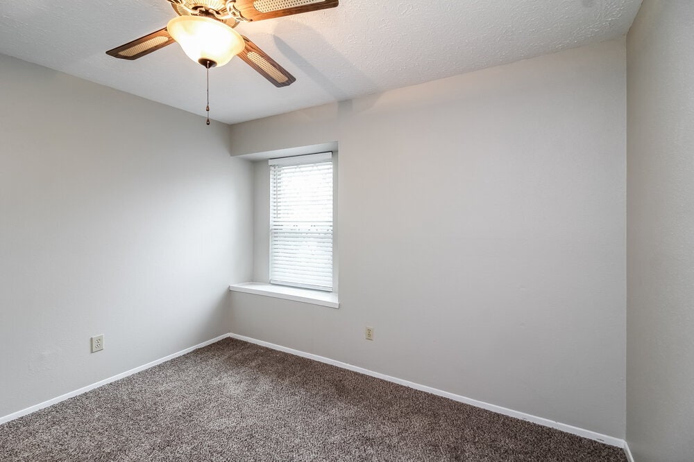 Building Photo - 2310 Overbrook Dr