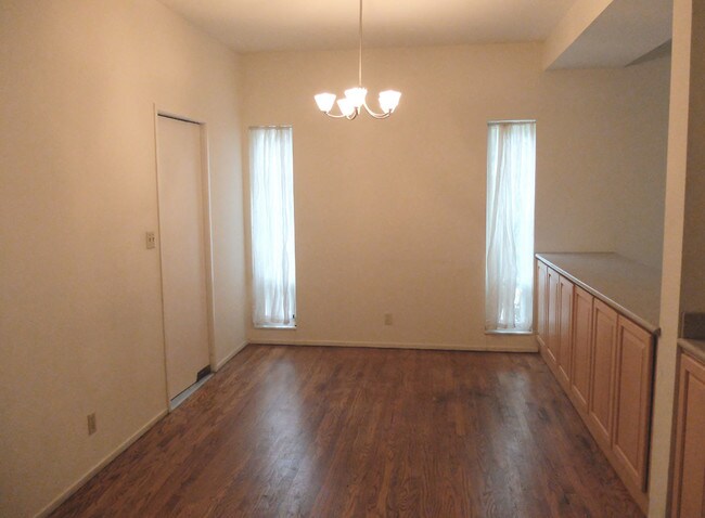 Building Photo - 101 S Lake Merced Hills