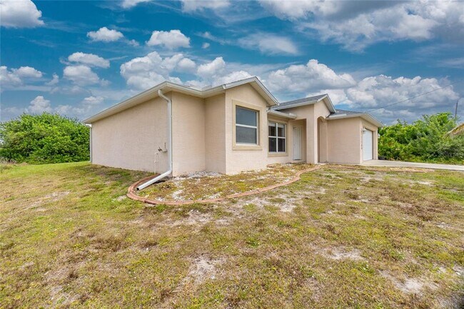 Building Photo - 11708 Willmington Blvd