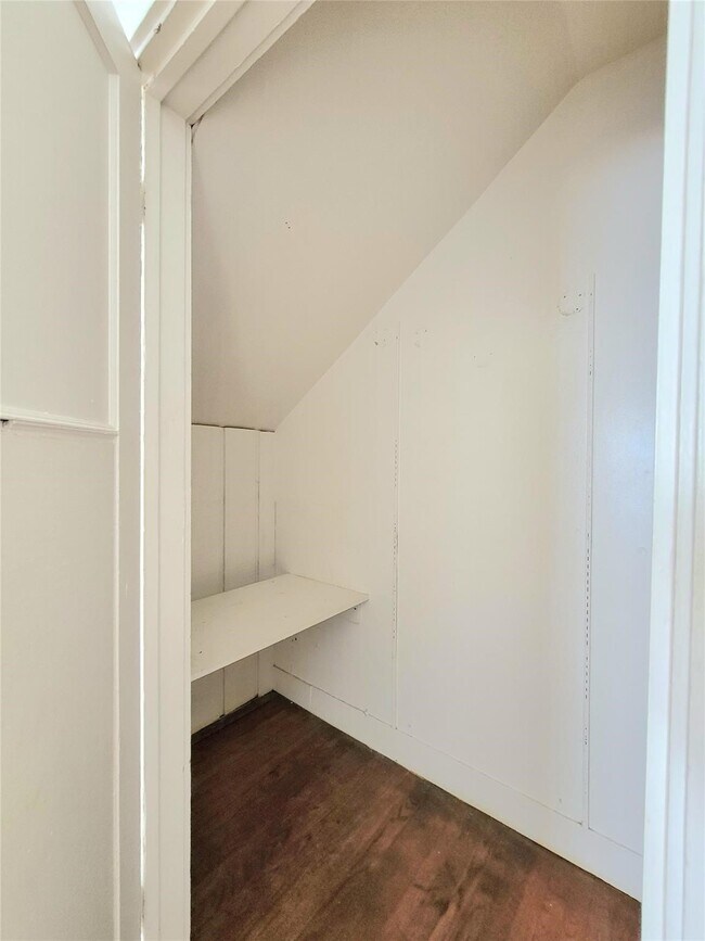 Building Photo - 1238 Peden St
