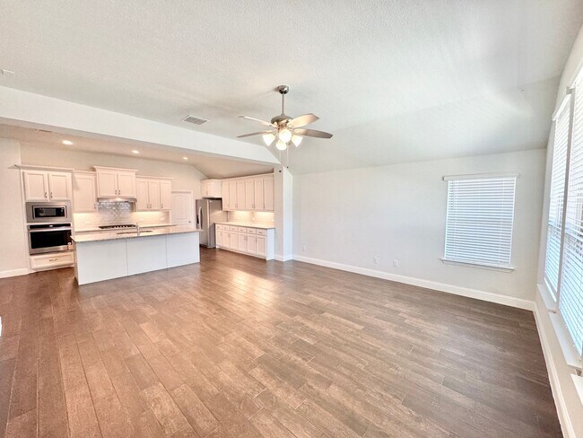 Building Photo - Argyle ISD! 3 Bed 2 Bath Home in PERFECT Location