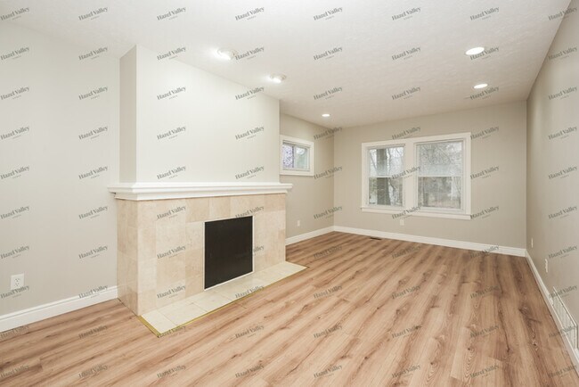 Building Photo - 3353 Berkeley Rd