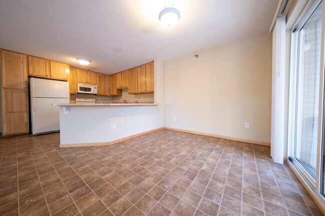 Building Photo - 16520 Tranquility Ct