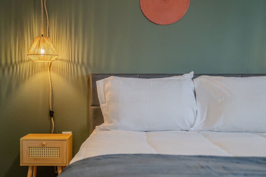 Building Photo - 14533 Star Water Rd