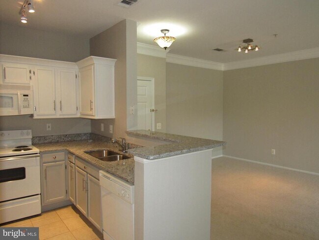 Building Photo - 1570 Spring Gate Dr.