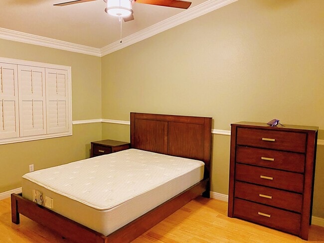 Building Photo - Welcome to the beautiful neighborhood of W...