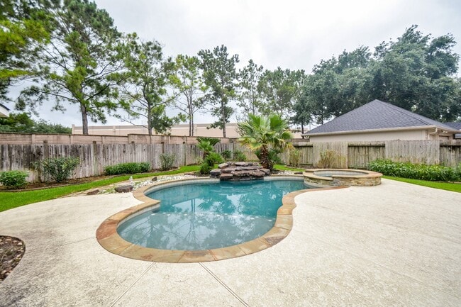 Building Photo - 22303 Bridgehaven Dr