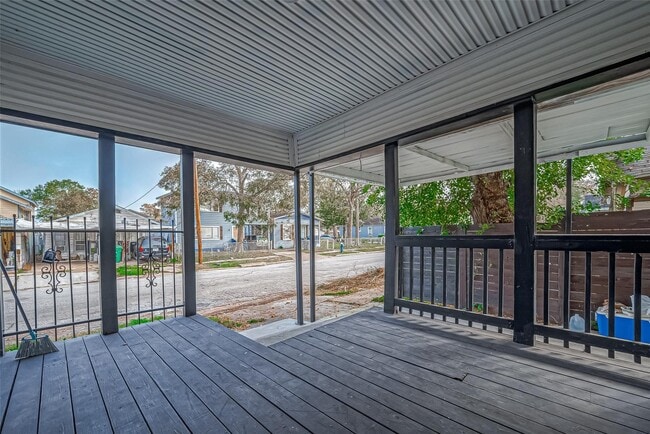 Building Photo - 7422 Avenue I