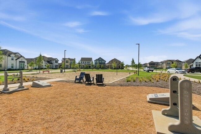 Building Photo - 2225 Elm Pl
