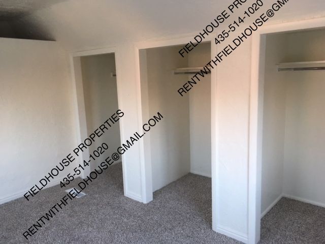 Building Photo - 42 E 400 S