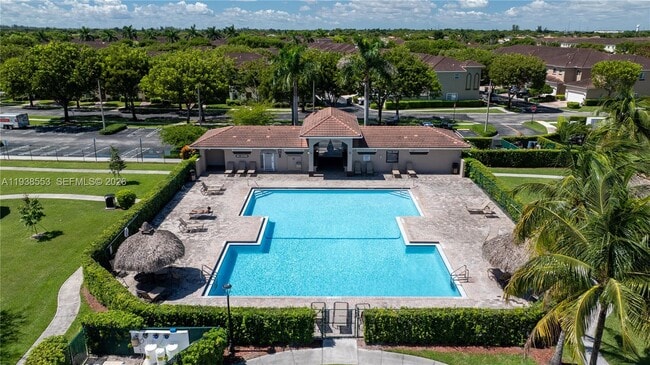 Building Photo - 2229 SE 25th Ave