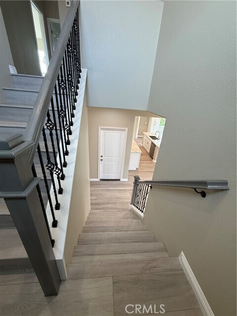 Building Photo - 7398 N Maple Ave