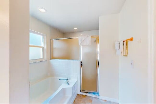 Building Photo - 985 Andrea Ridge Ct