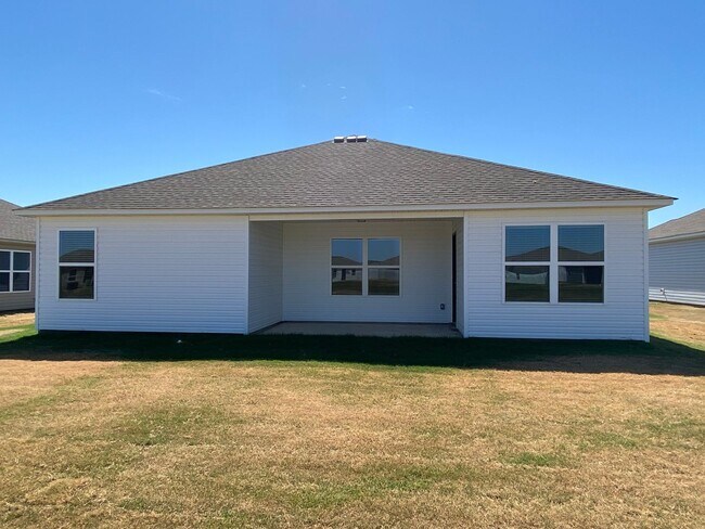 Building Photo - *Pre-leasing* Three Bedroom | Two Bathroom Home in East Village
