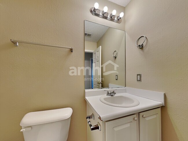 Building Photo - 5 Stemson Way