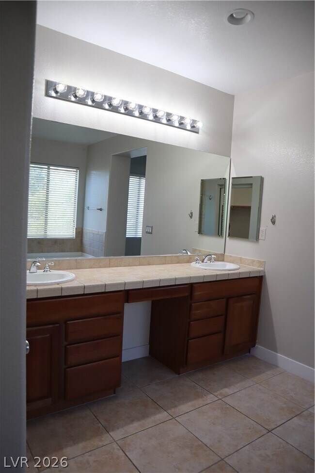 Building Photo - 9052 Picket Fence Ave