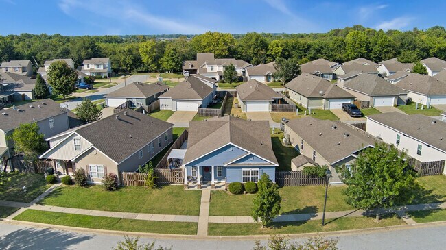 Building Photo - 4522 W Sweetgum Ln