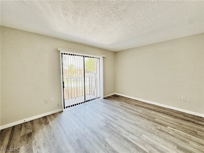 Building Photo - 5205 Cedarbend Dr